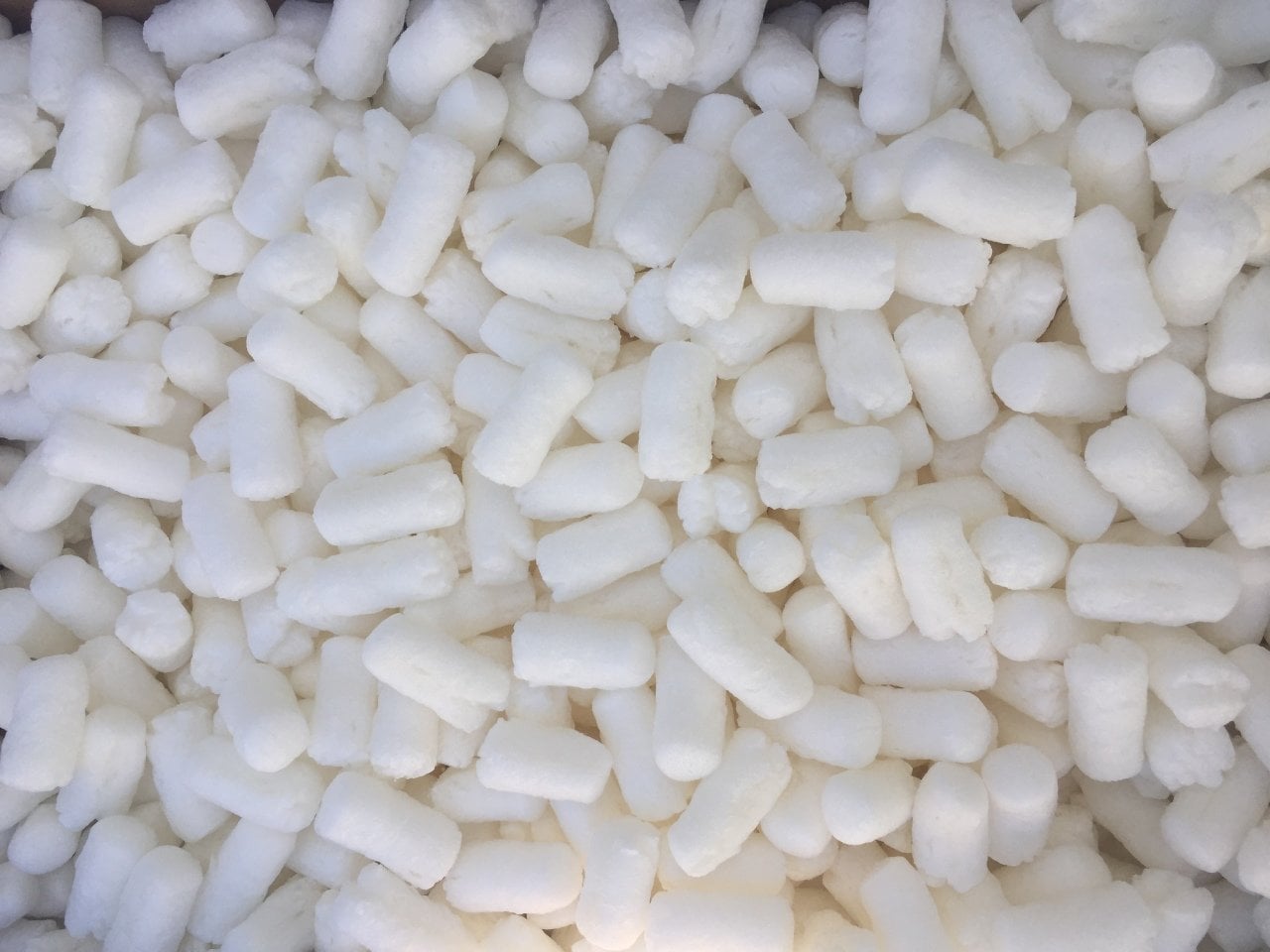 Yumuşak Paket Dolgu Malzemesi Şekli Kozayı ve S Harfini Andırıyor Naylon Çuval 5-kğ Civarı